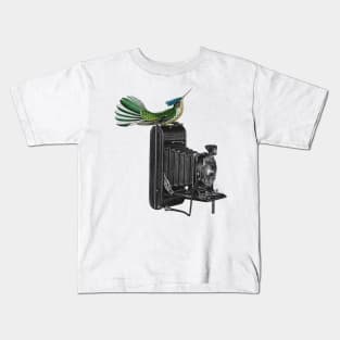 retro potrait and the bird Kids T-Shirt